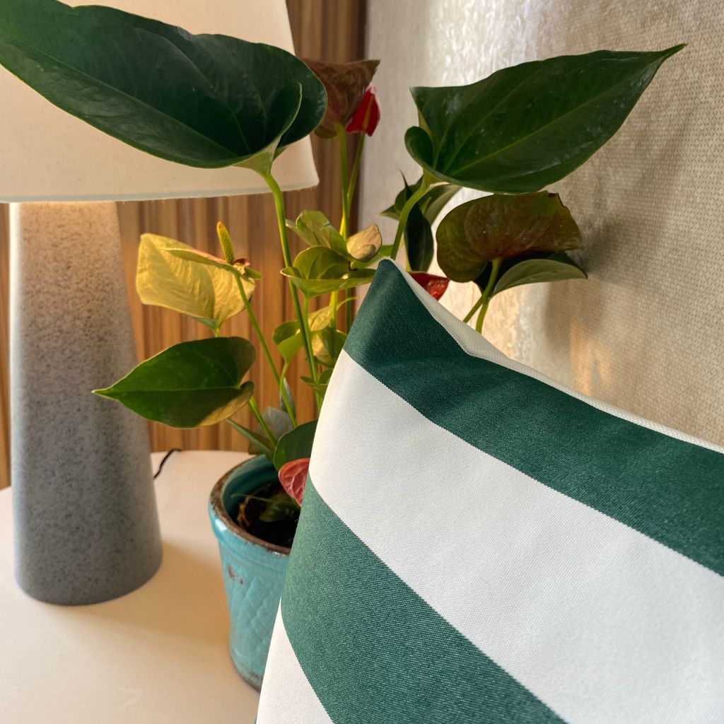 CAPA DE ALMOFADA EM LISTRAS IMPERMEABILIZADA LINHA PREMIUM NL HOME