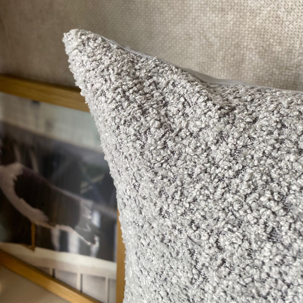 Capa de almofada em Bouclé Premium Cinza
