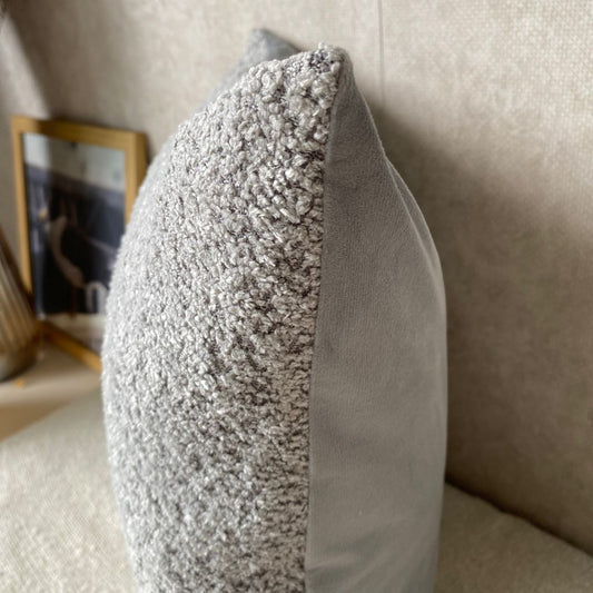 Capa de almofada em Bouclé Premium Cinza