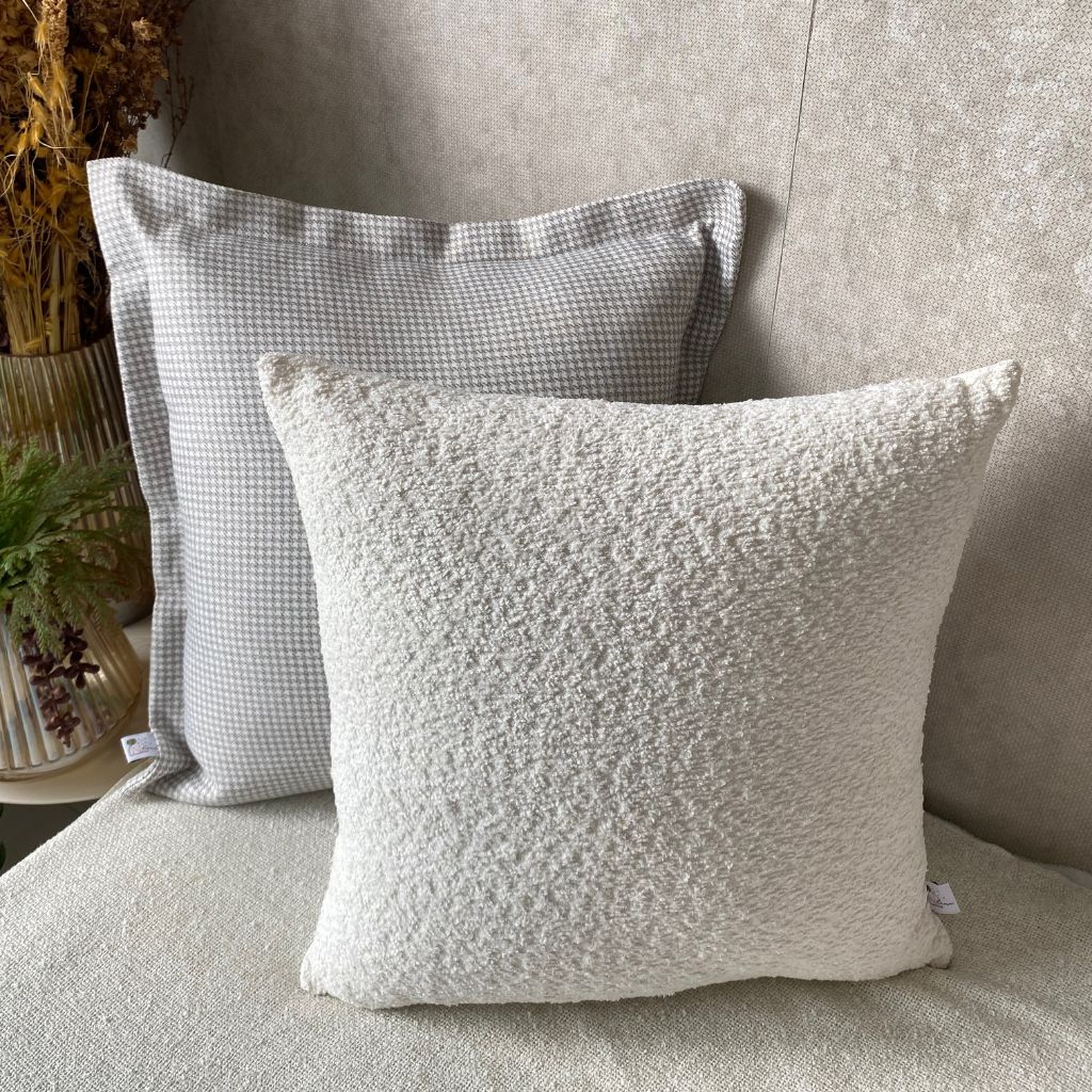 Capa de almofada em Bouclé Premium Off White